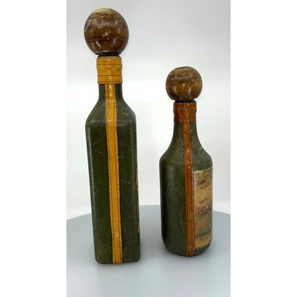 (2) VTG Fausto Corduri Italian Leather Wrapped Decanters with Wood Stopper - Picture 10 of 14